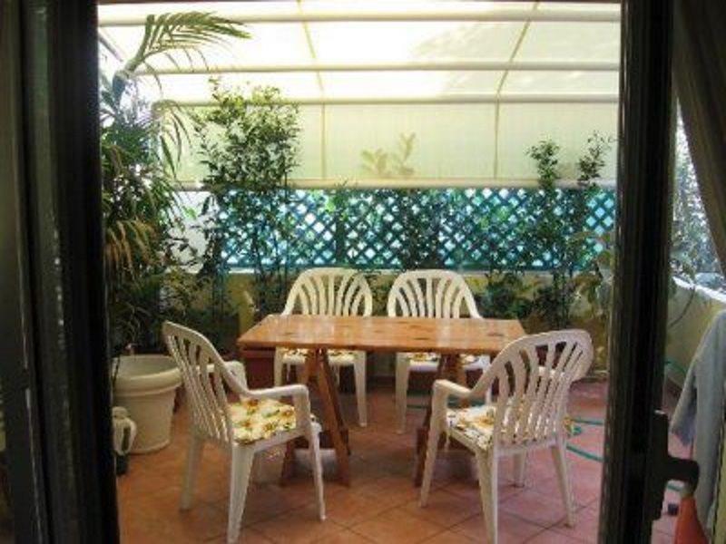 Holiday House Cecilia Hotel Roma Esterno foto